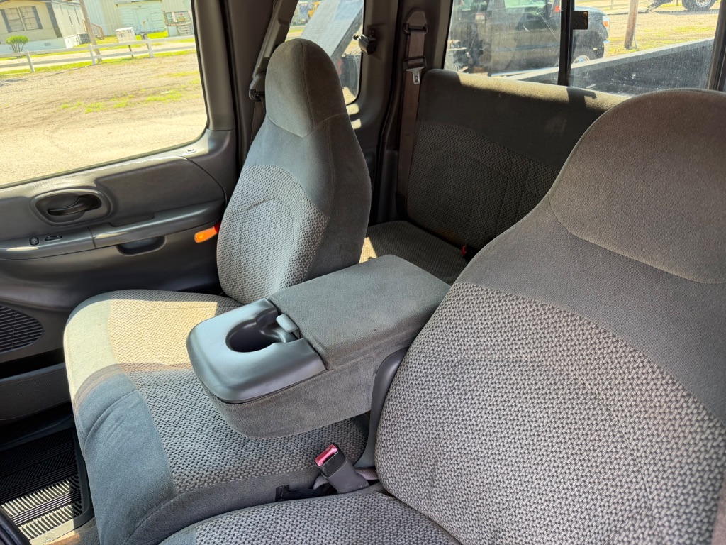 2000 Ford F-150 XL - Photo 12